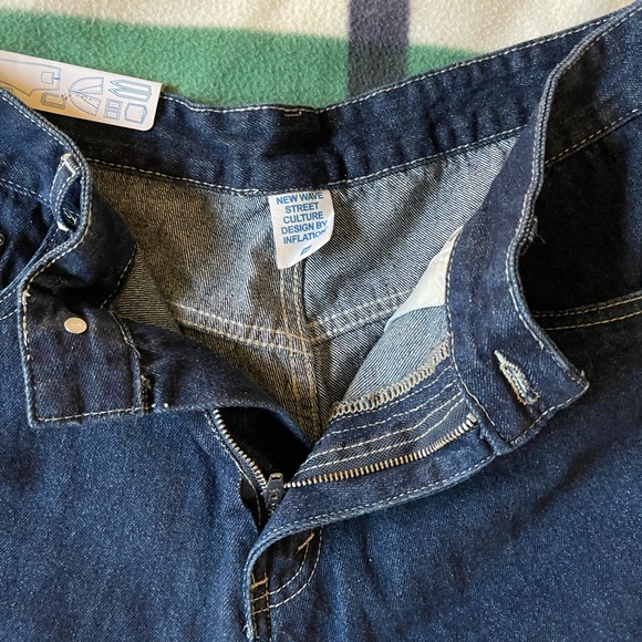 Men’s medium jean short - Picture 3 of 3